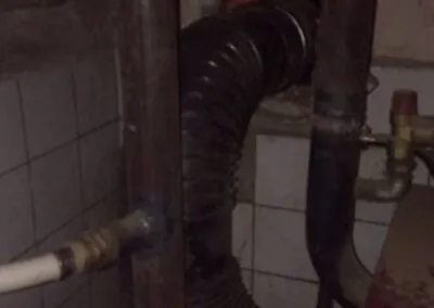 Montáž dymovodu ku komínu – flexibilné napojenie kotla na nerezovú vložku